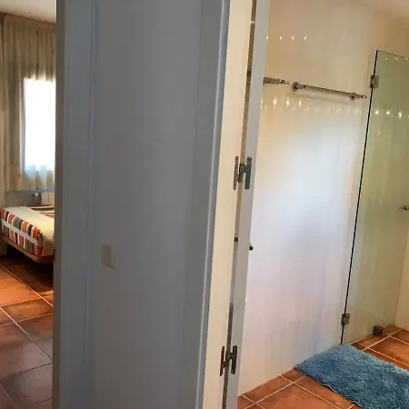 Вилла В Испанском Стиле В 200 Метрах От Пляжа. Villa *